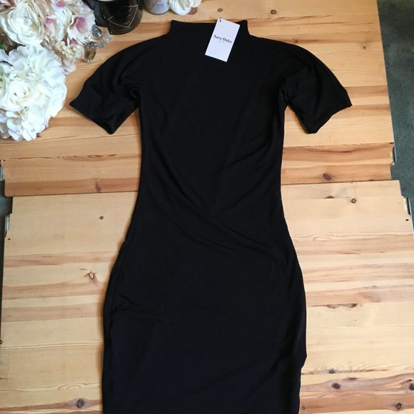 NWT Sara Duke Bodycon T-Shirt Dress GOES WITH EVERYTHING! - Picture 1 of 12